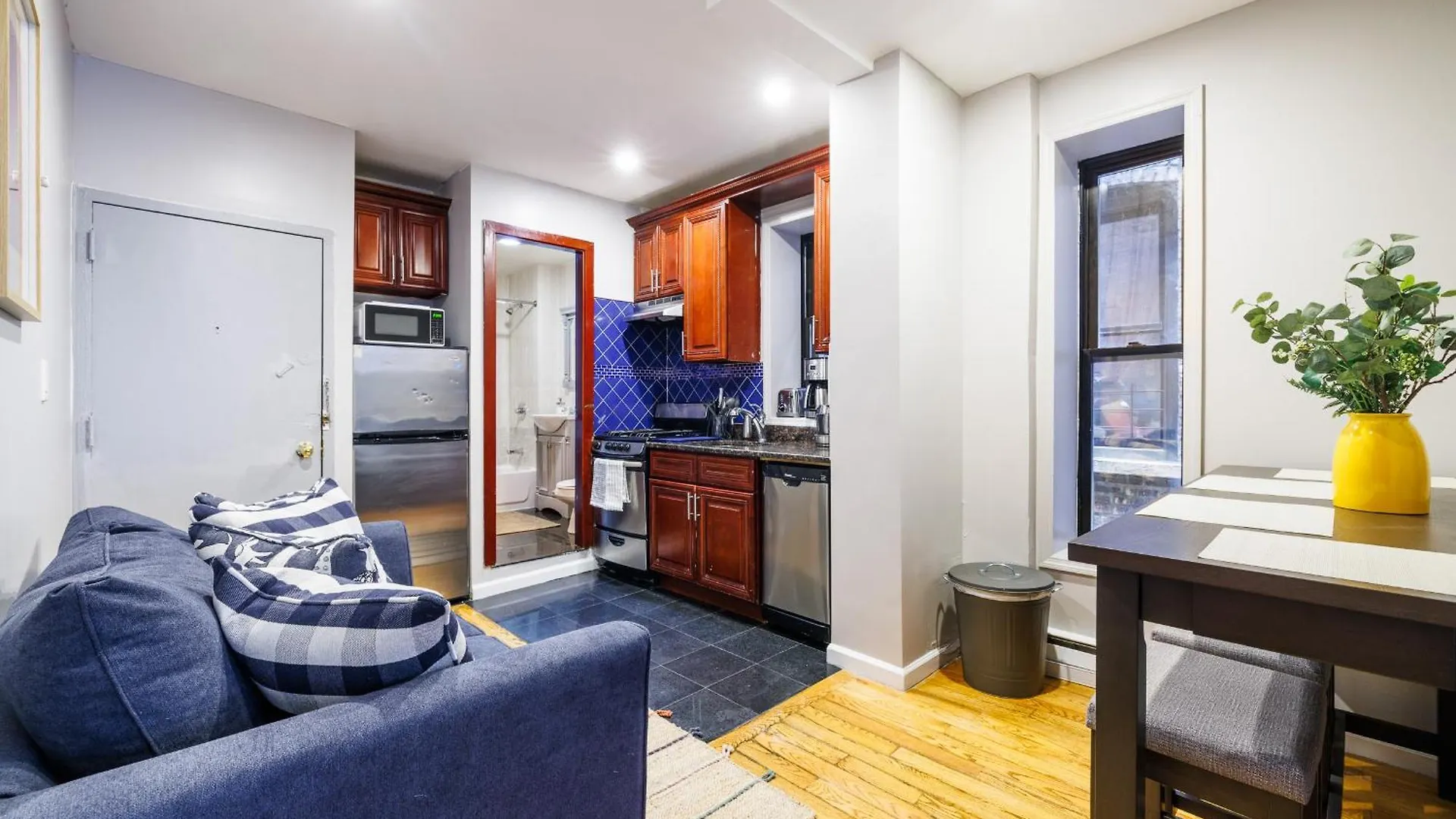 Discover The Comfort Of Columbia University Properties-2 New York